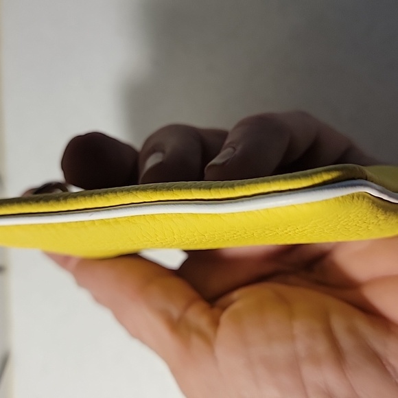 Authentic Louis Vuitton x Virgil Abloh  Limited Edition 🔑 Key cles COA - Picture 7 of 13